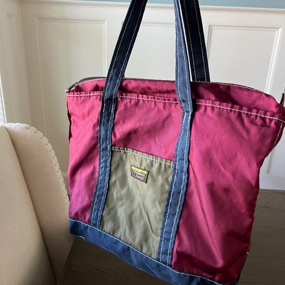 Vintage LL Bean Nylon Boat Tote Bag Zipper Green/Red/Blue - Picture 1 of 14